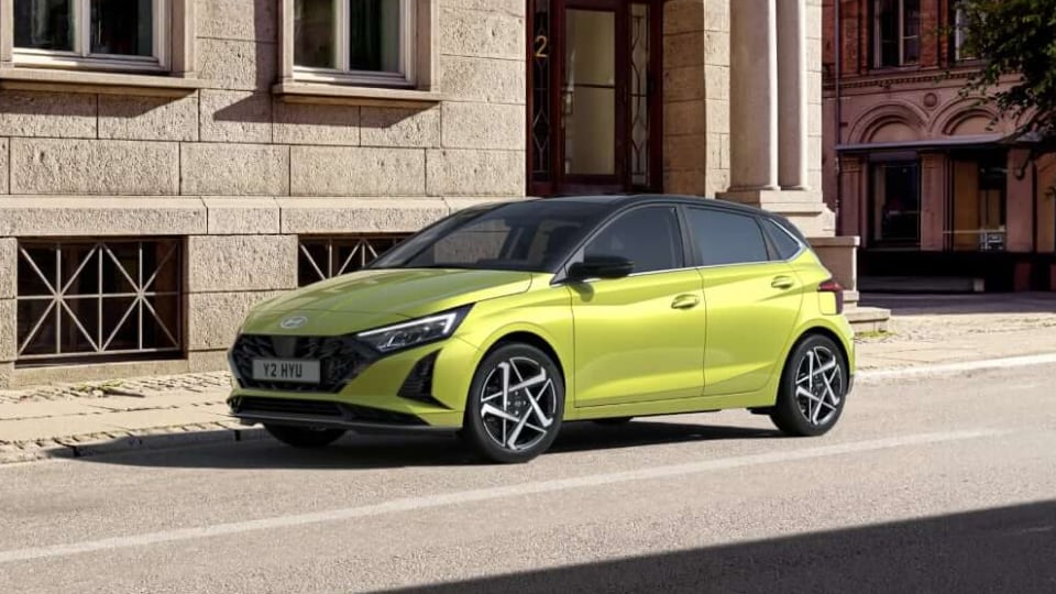 Side angled view of Hyundai i20