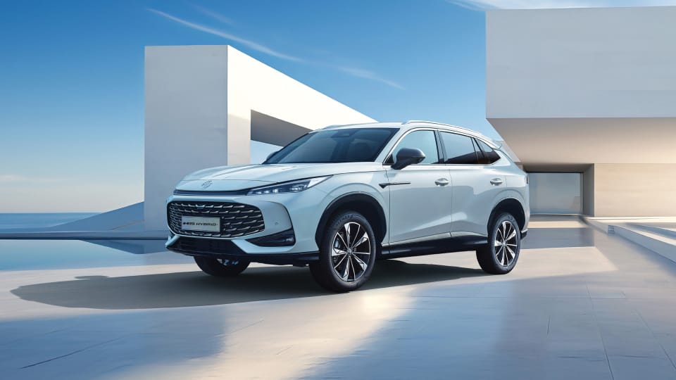 MG4 EV and MG4 Urban against an angular background