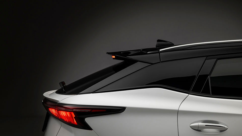 Rear tail light and window of OMODA 5